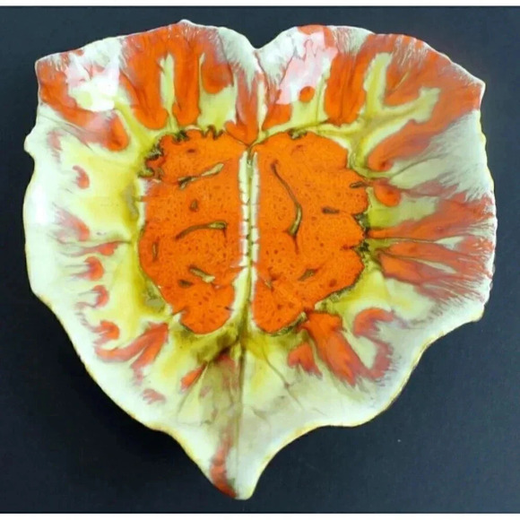 Vtg 1965 ORANGE Large MCM Treasure Craft Leaf Shaped Nut / Candy Dish Stamped - Picture 1 of 2
